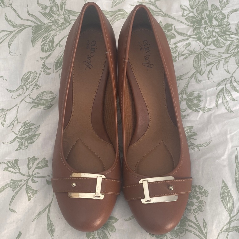 Euro Soft chunky heels Sz 11